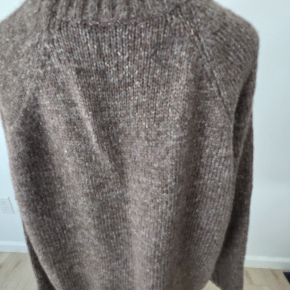 Old Navy Textured Brown Sweater